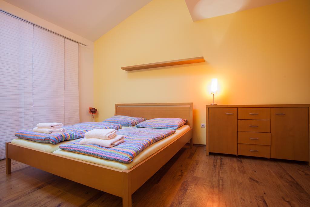 Apartmany Kolegium เปรเชา ภายนอก รูปภาพ