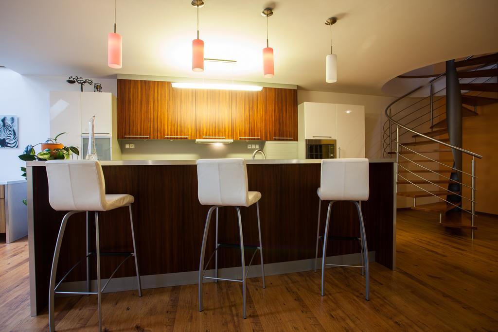 Apartmany Kolegium เปรเชา ภายนอก รูปภาพ